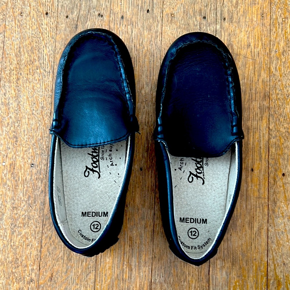 Black Footmates Loafers Dress Shoes